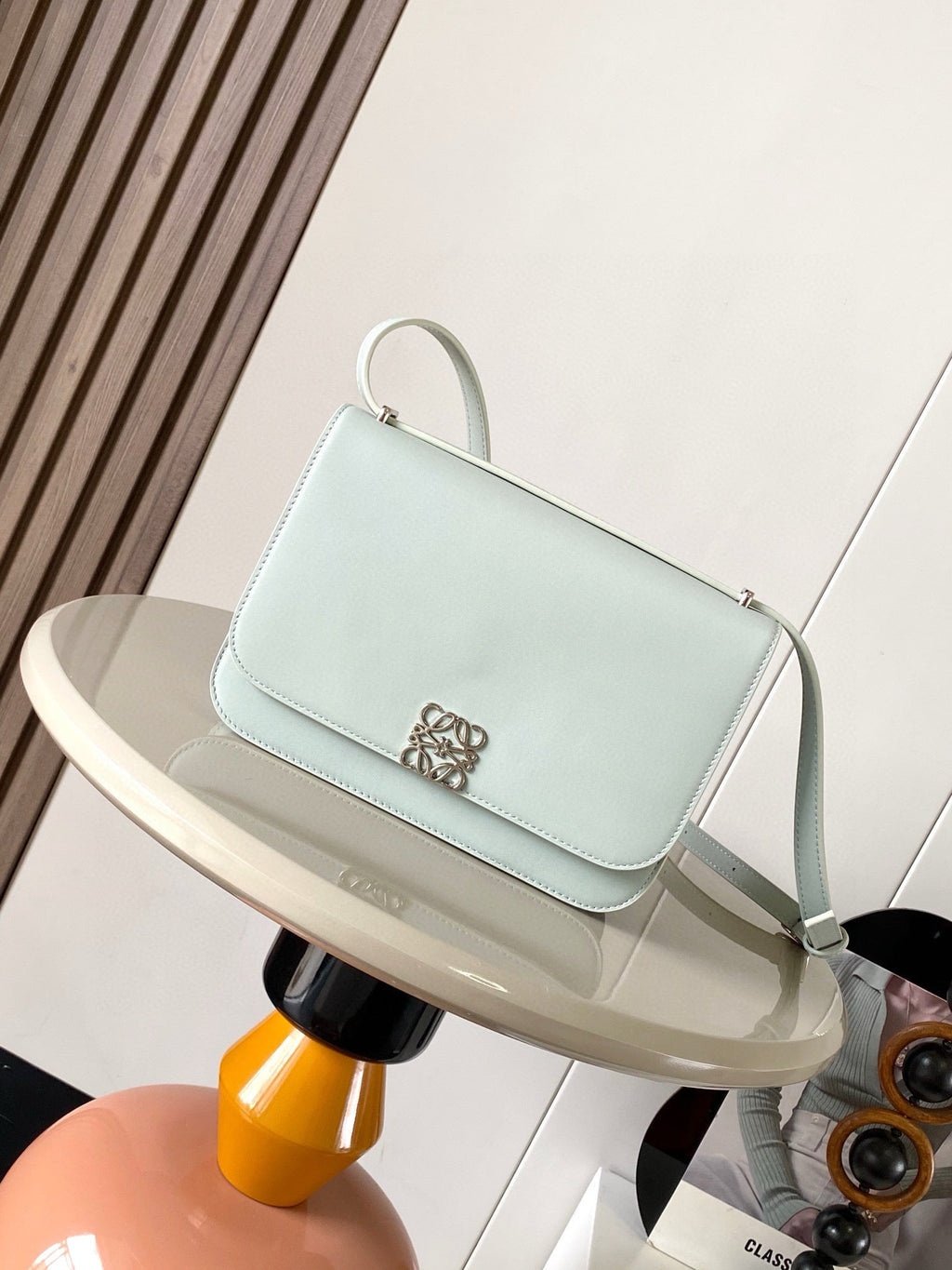LW Goya Leather