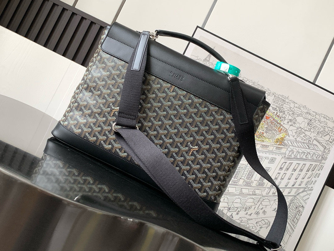 GYD Messenger Bag
