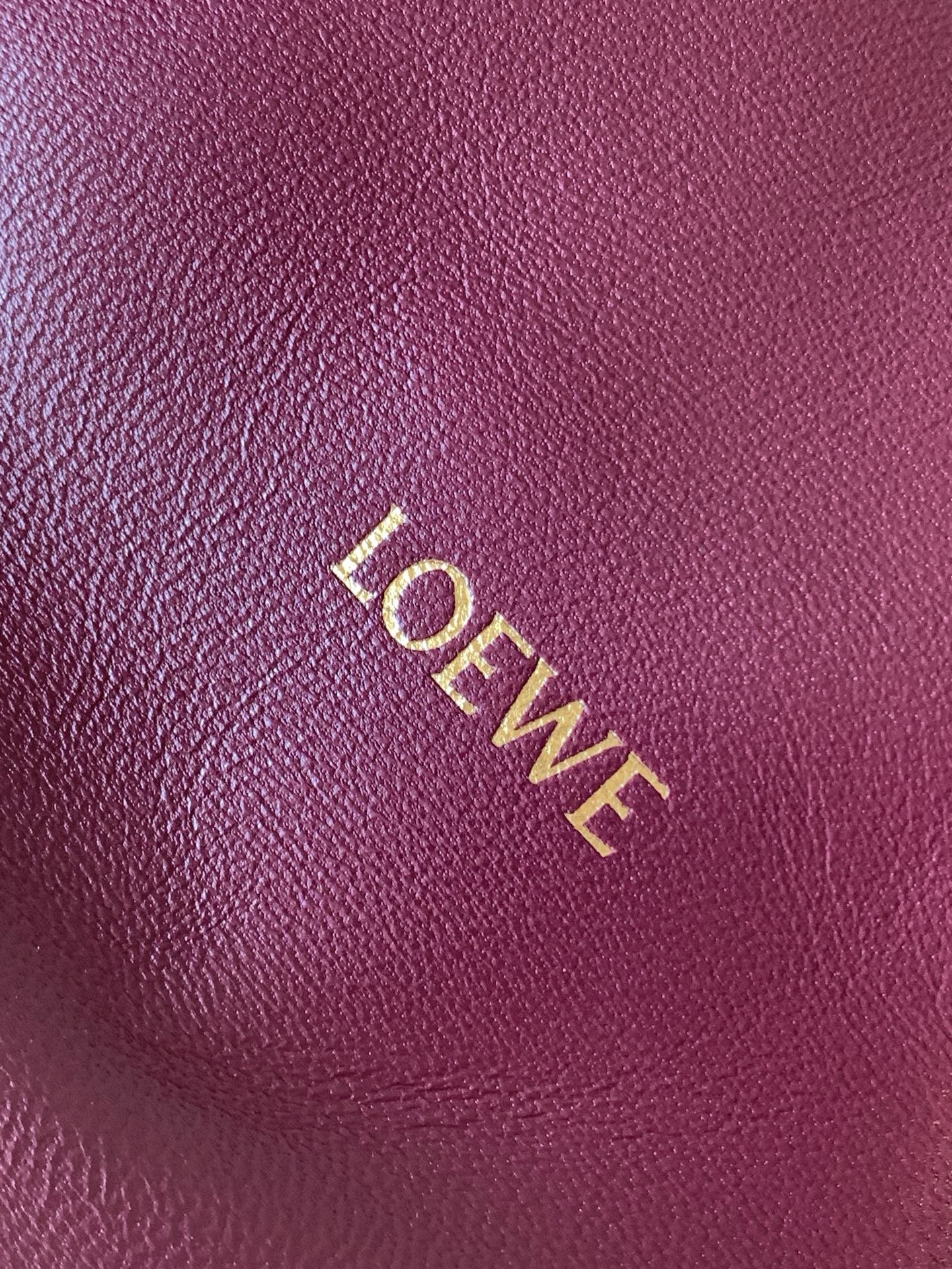 LW Squeeze Leather