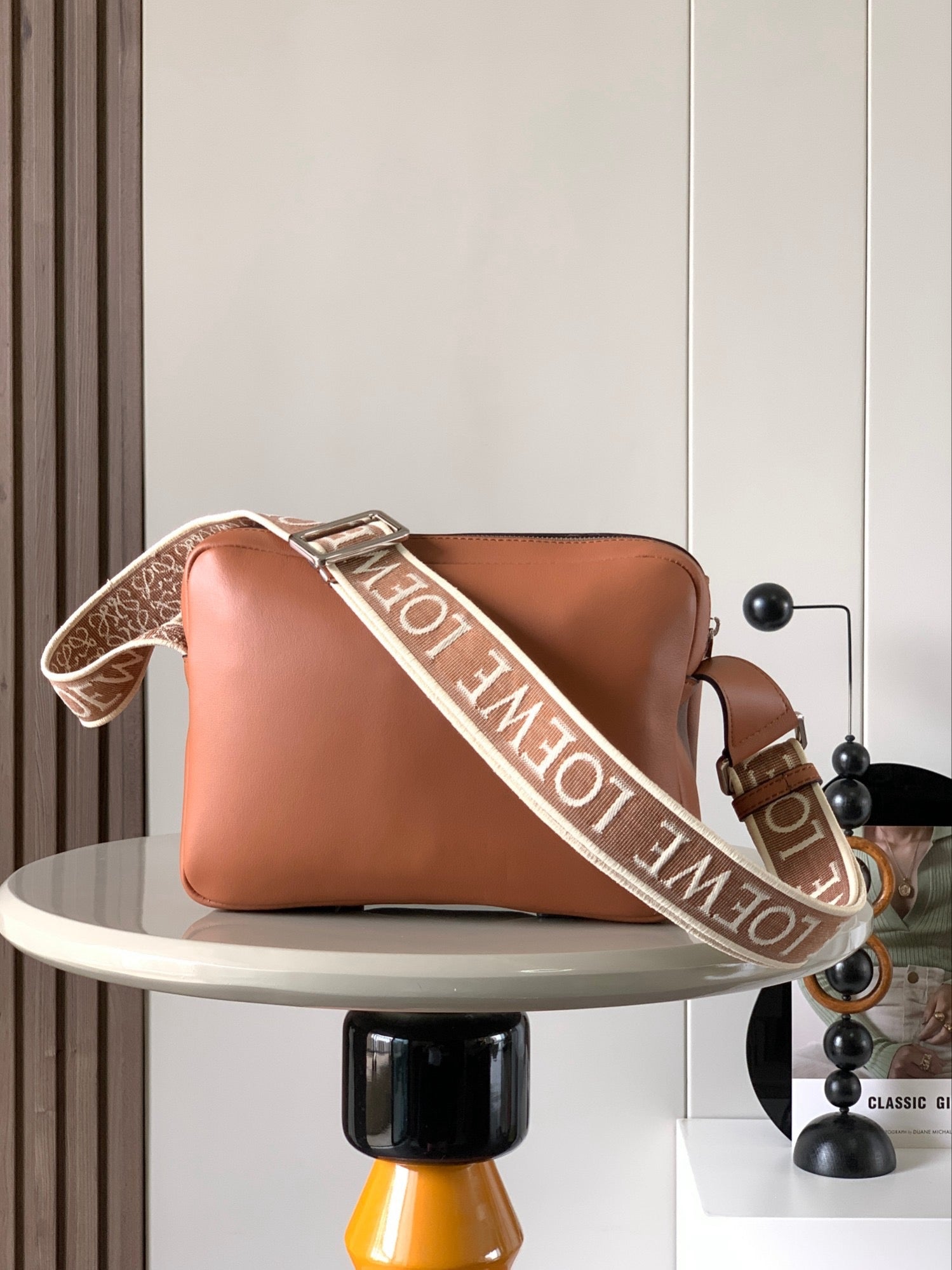 LW Messenger Bag