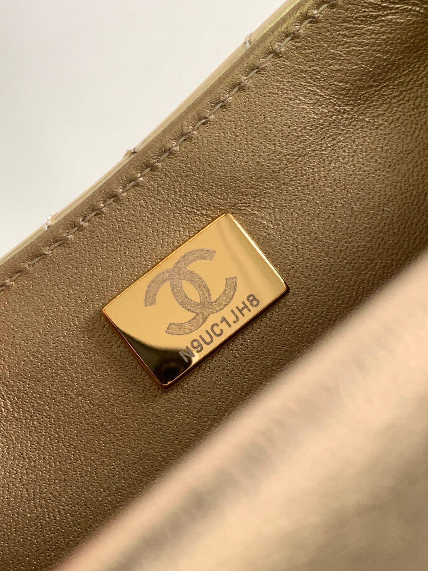 CNL 24C Flap Mini Bag