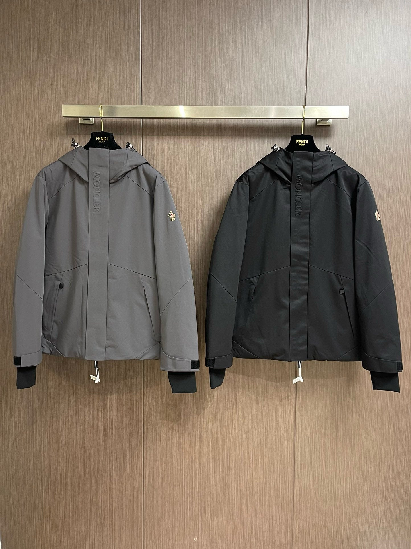 MNC Windbreaker
