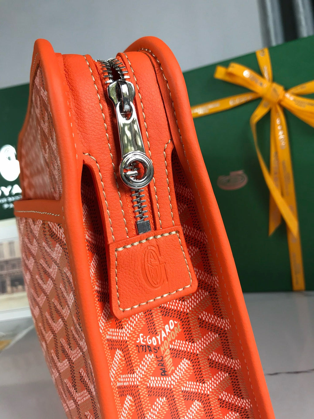 GYD Jouvence Toiletry Bag
