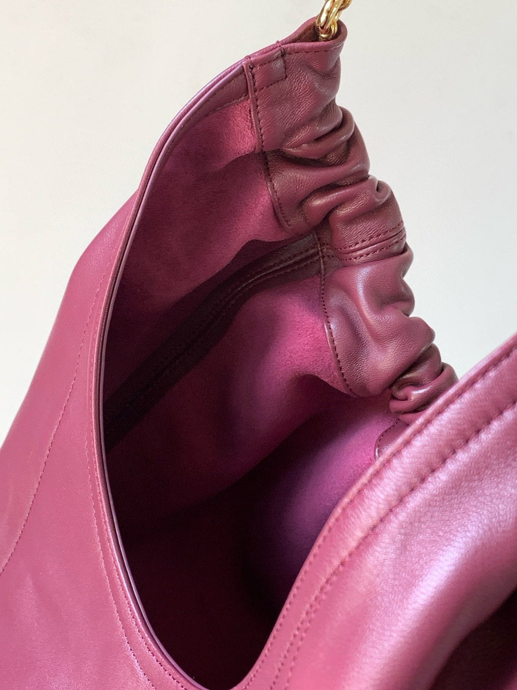 LW Squeeze Leather