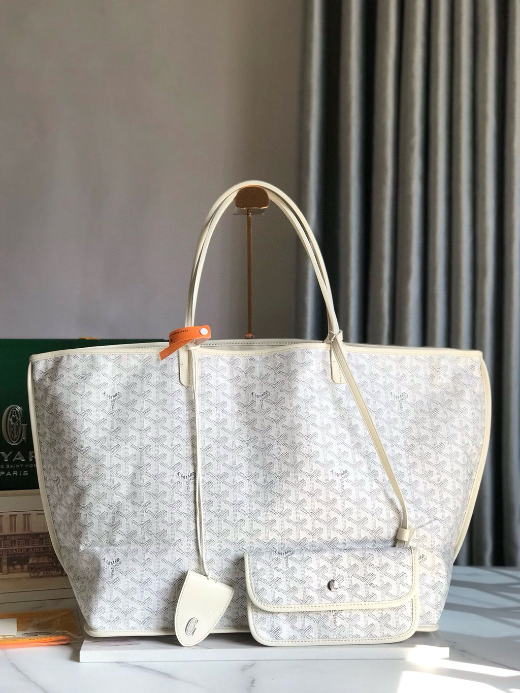 GYD Reversible Anjou