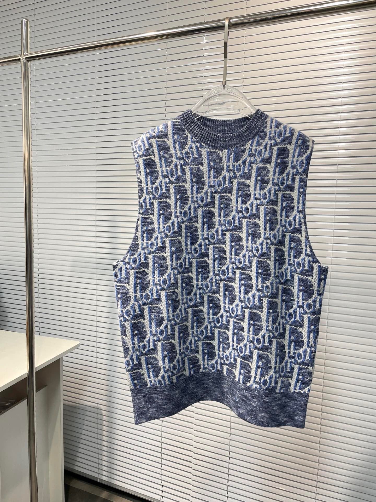 CD Sweater