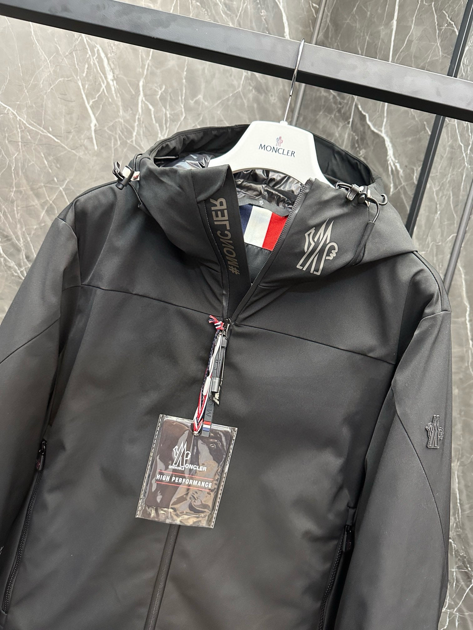MNC Windbreaker
