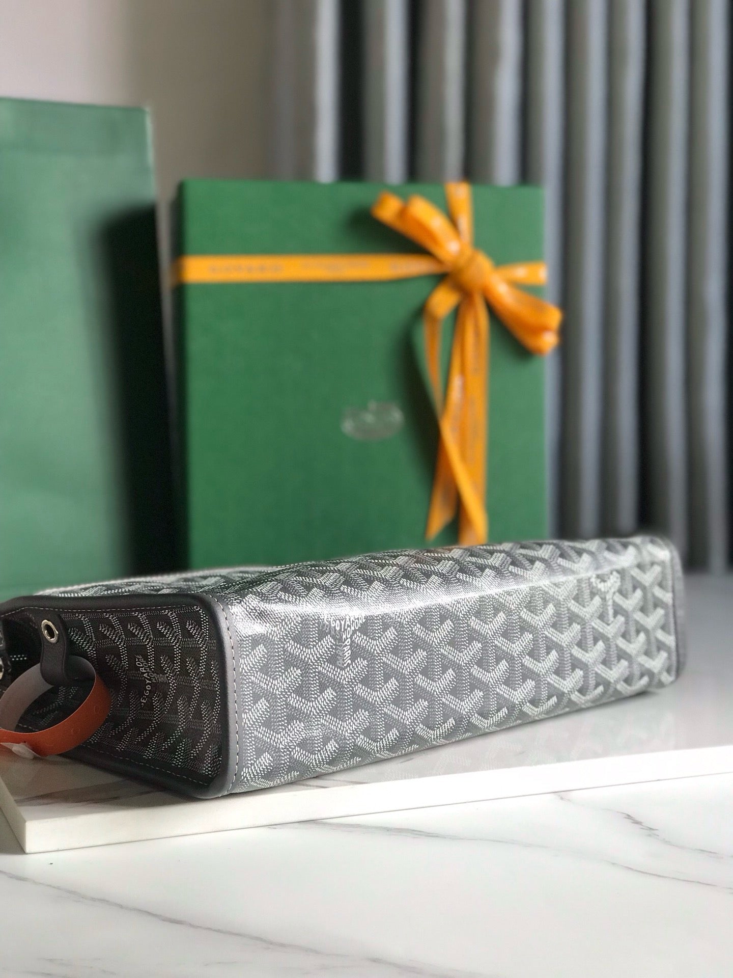 GYD Jouvence Toiletry Bag