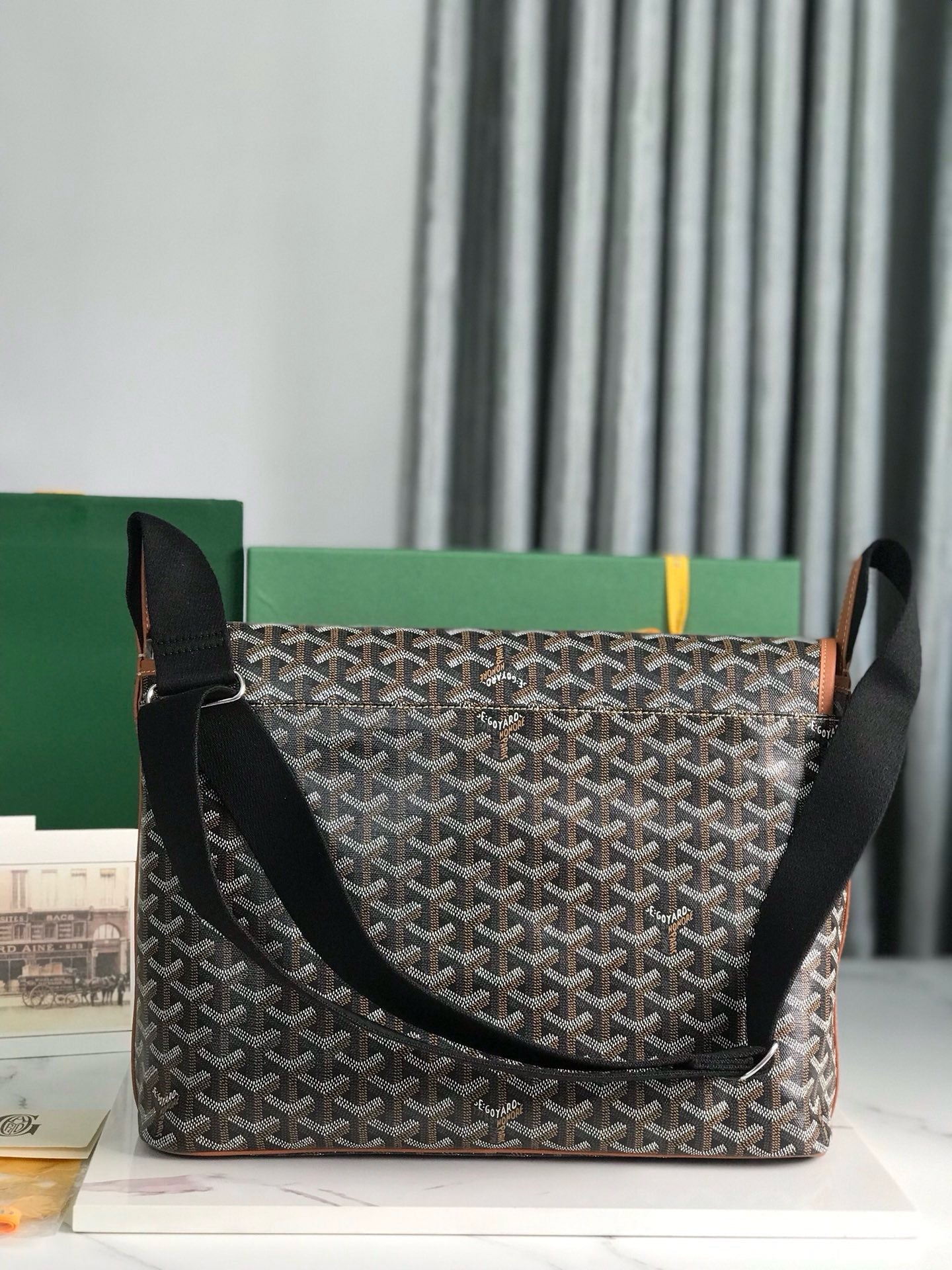 GYD Messenger Bag