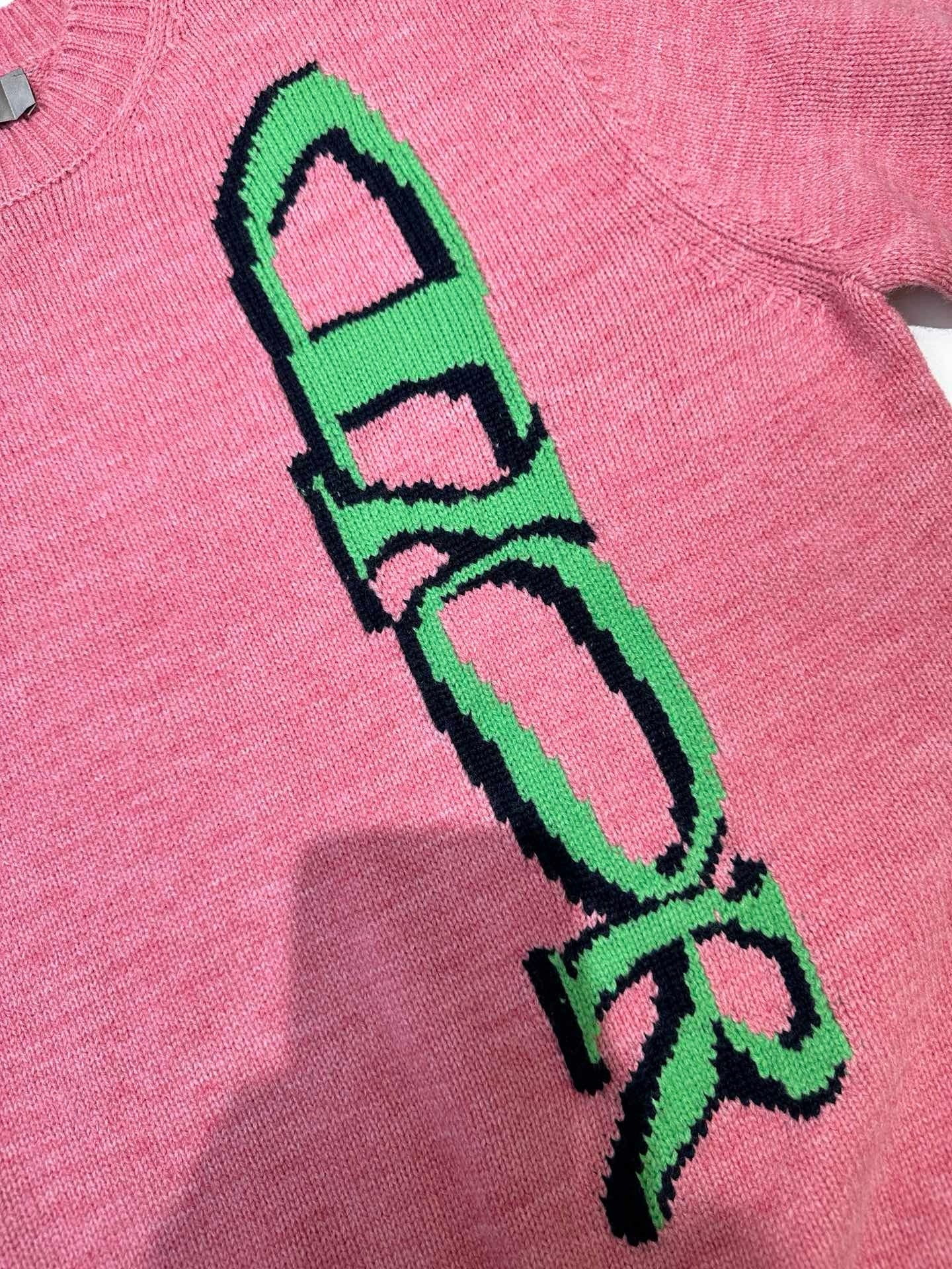CD Sweater