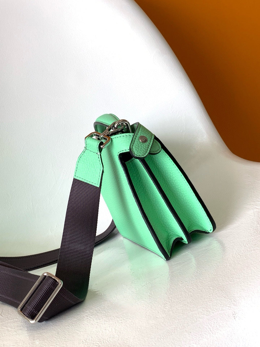 FD Peekaboo Bag