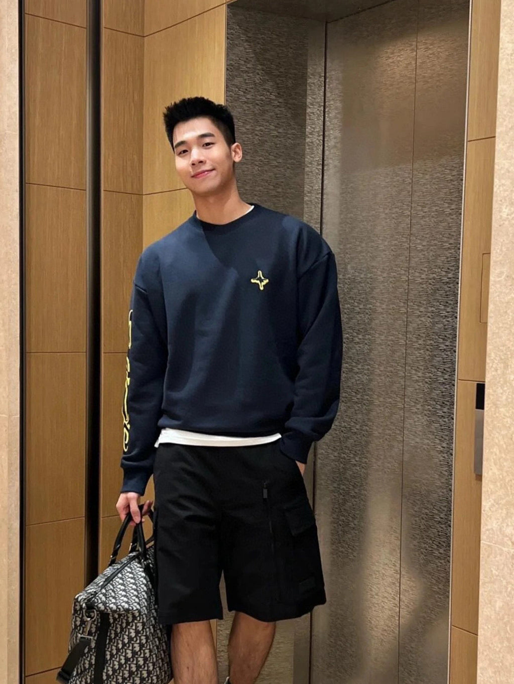 CD Sweater