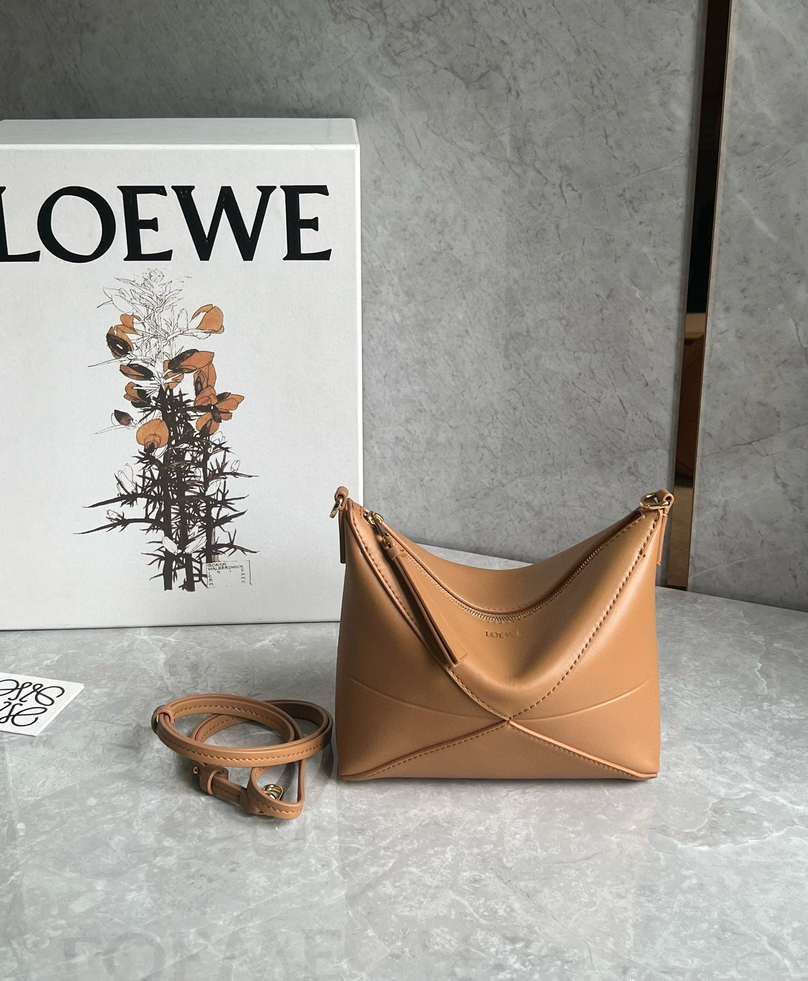 LW Puzzle Fold