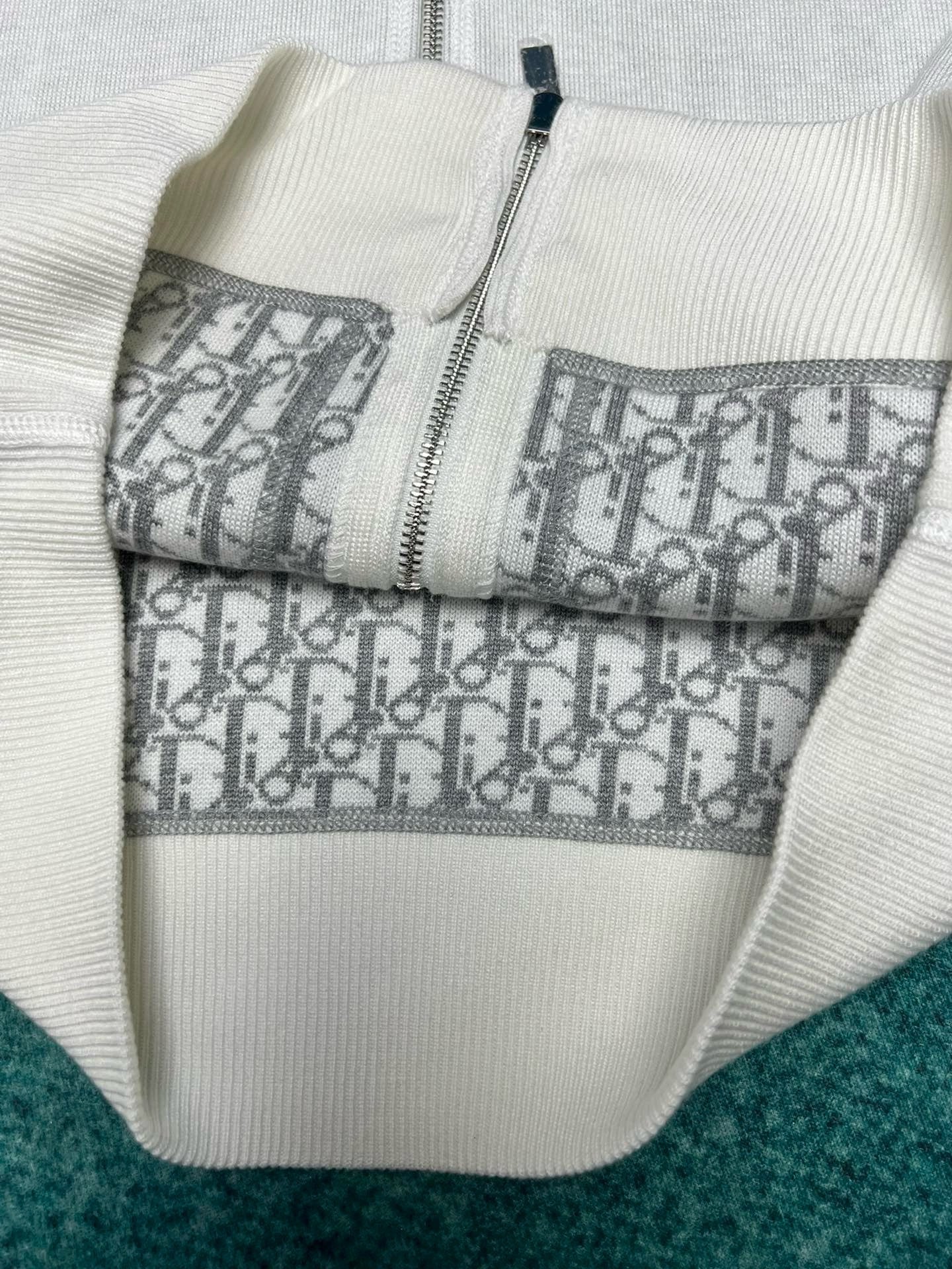 CD Jacket