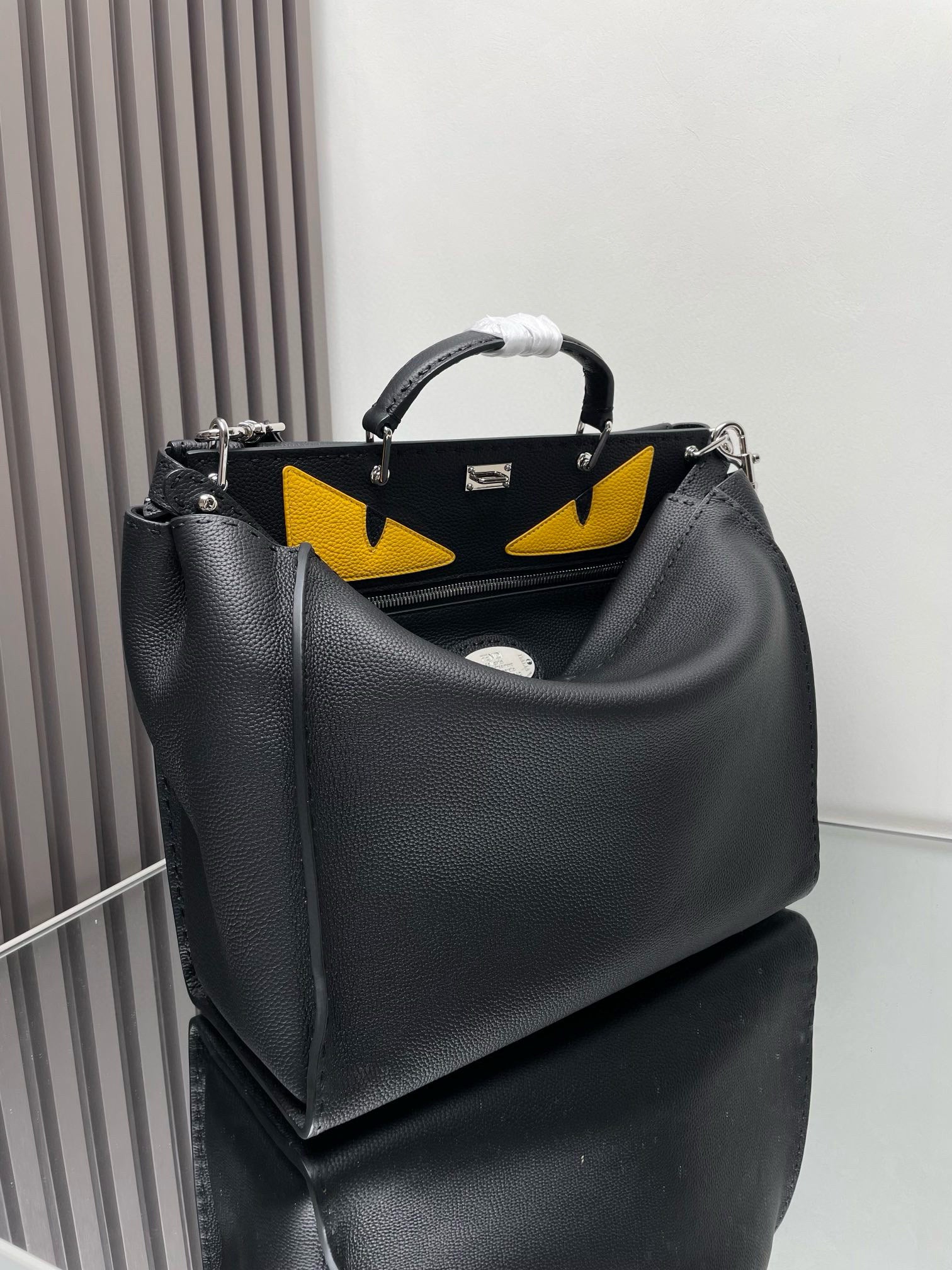 FD Peekaboo Bag