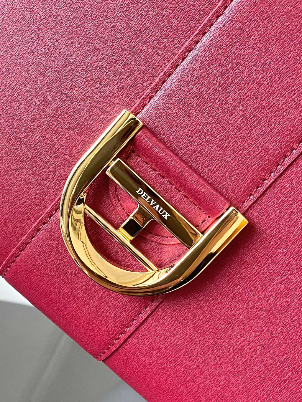 DLV Sling Bag