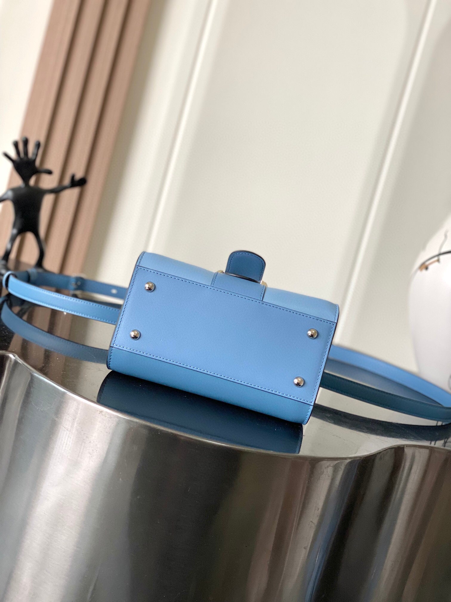 DLV Sling Bag