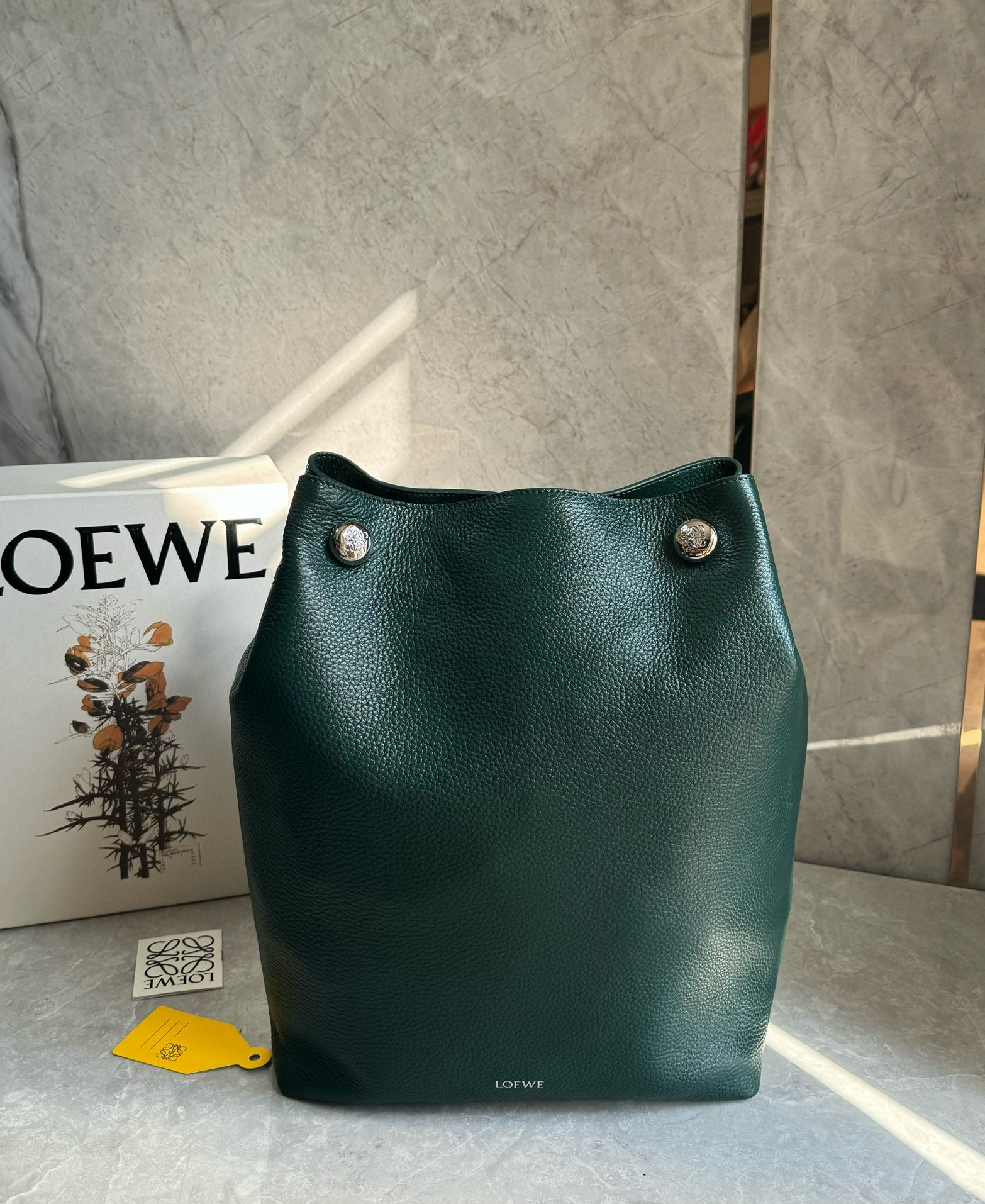 LW Pebble Hobo