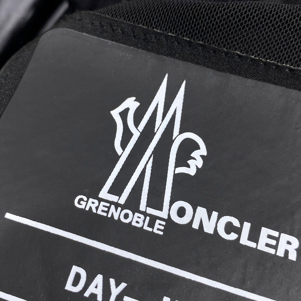 MNC Windbreaker