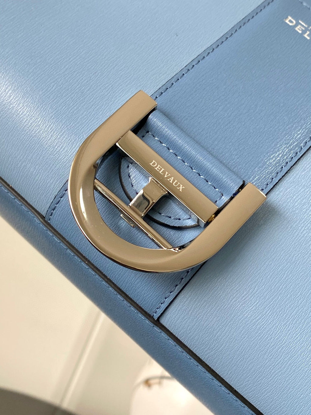 DLV Sling Bag