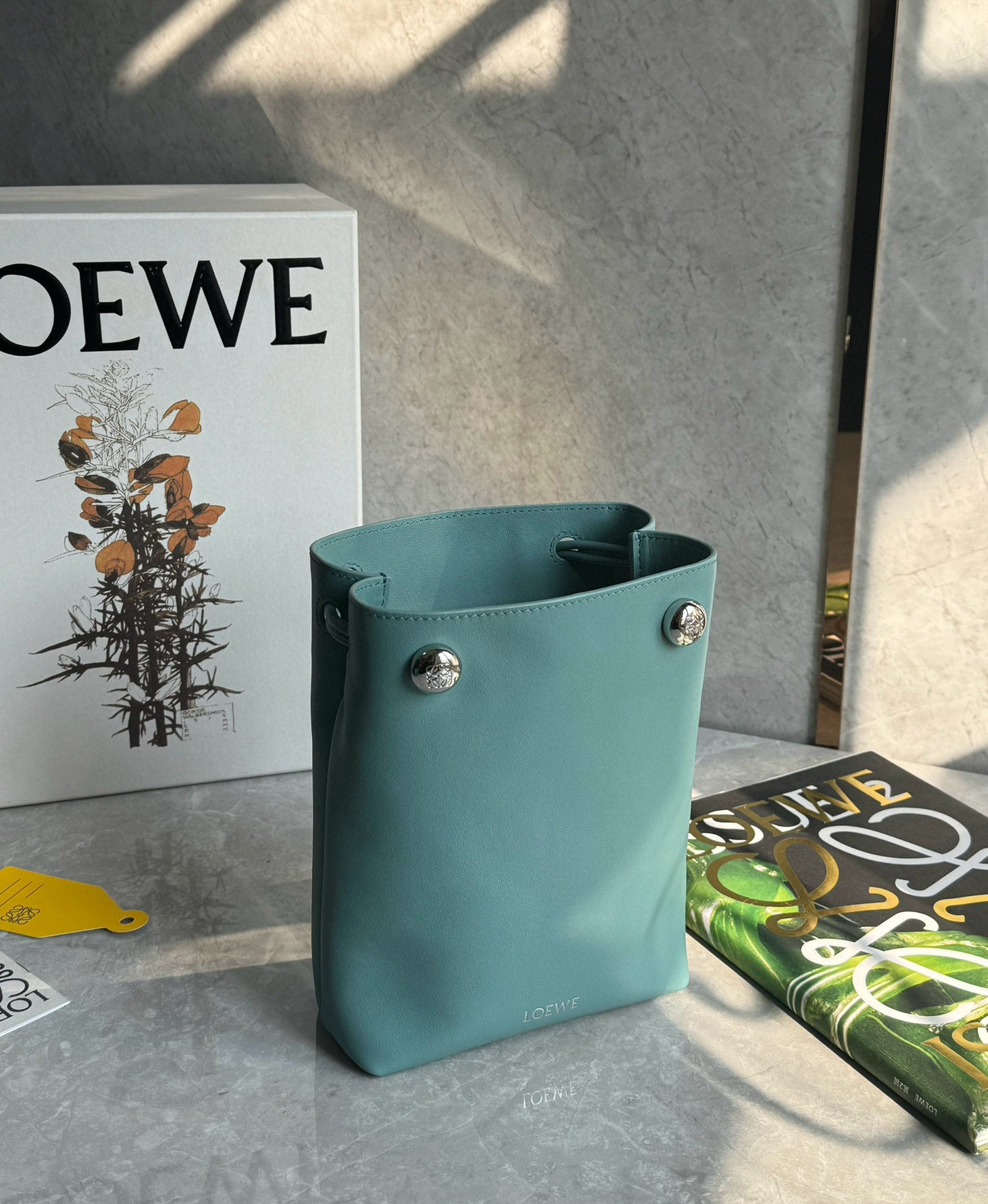 LW Pebble Leather