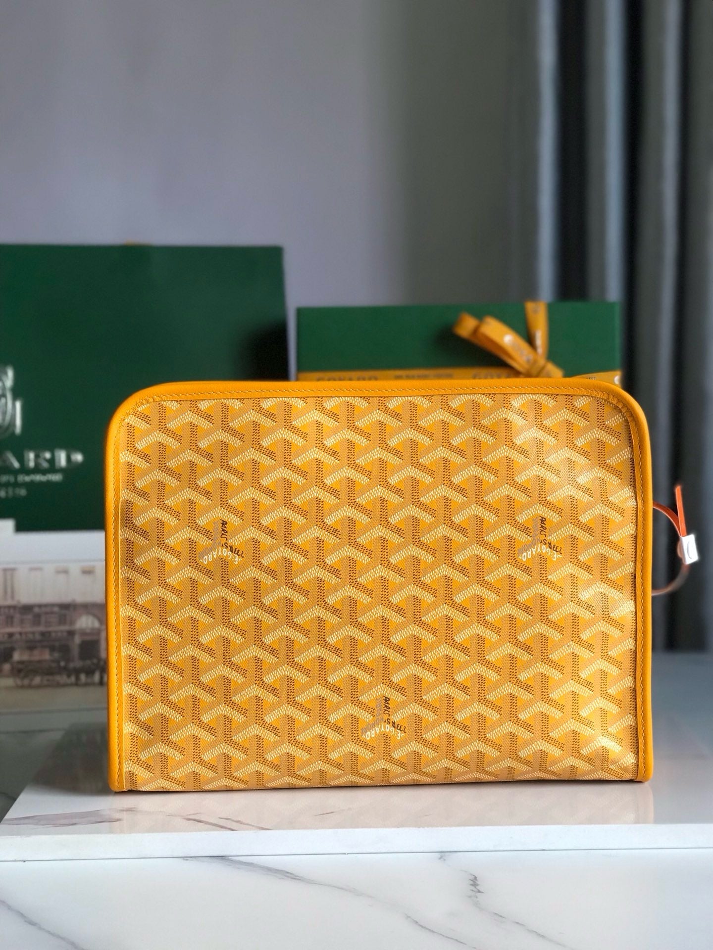 GYD Jouvence Toiletry Bag