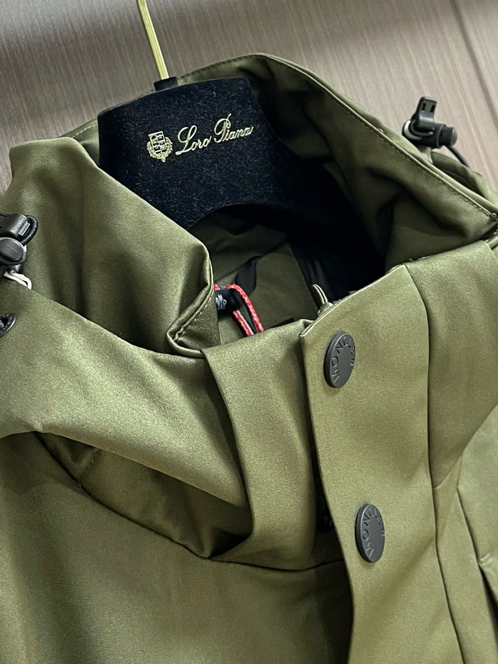 MNC Windbreaker
