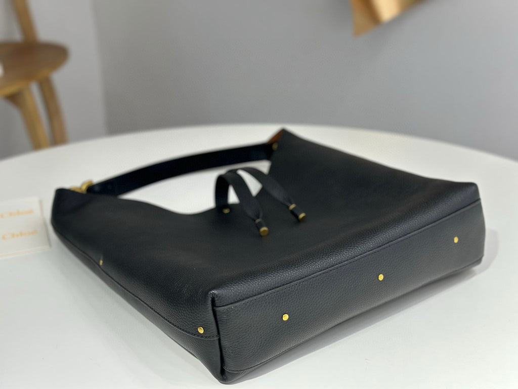 CHL Marcie Hobo