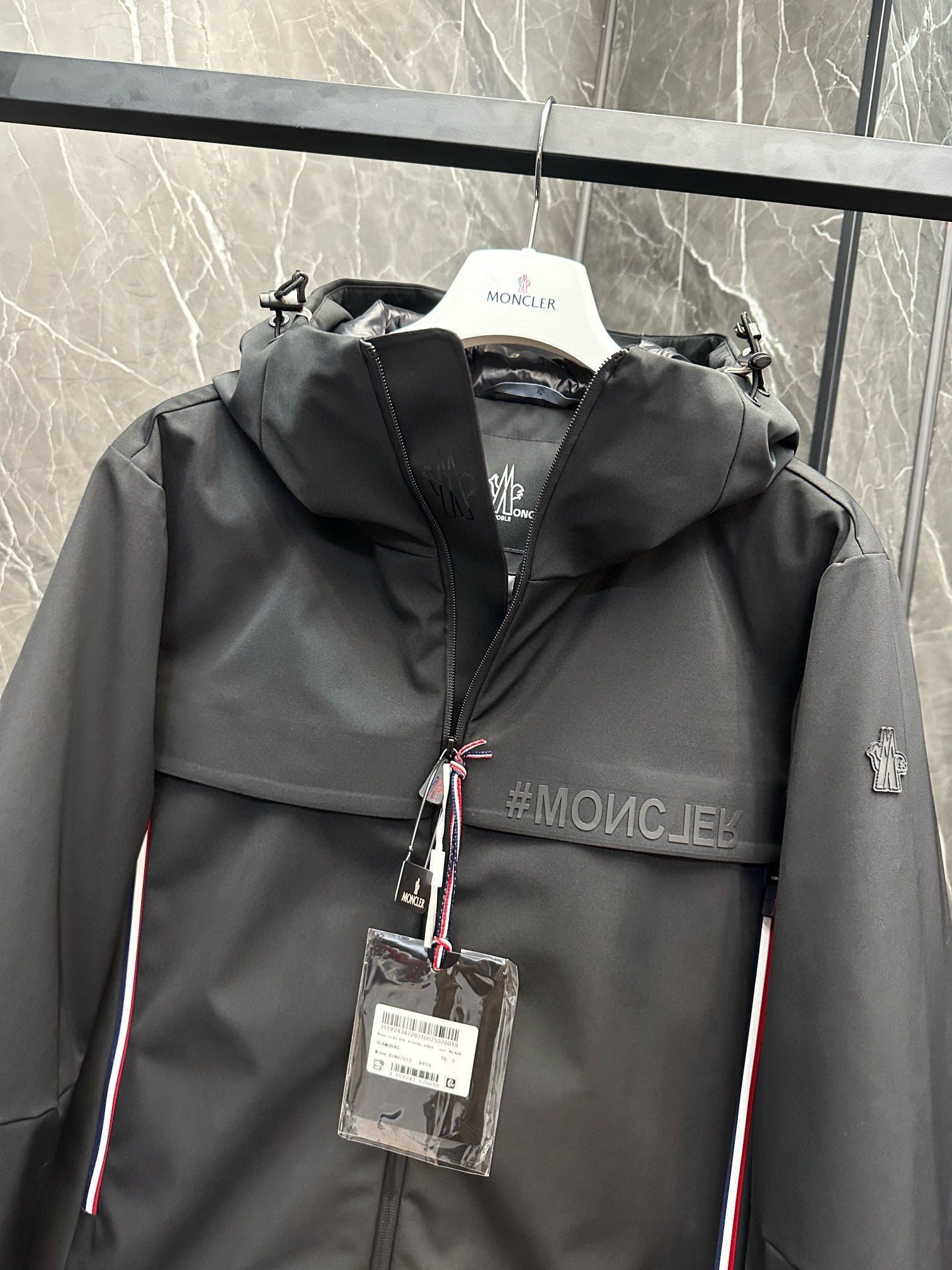 MNC Windbreaker