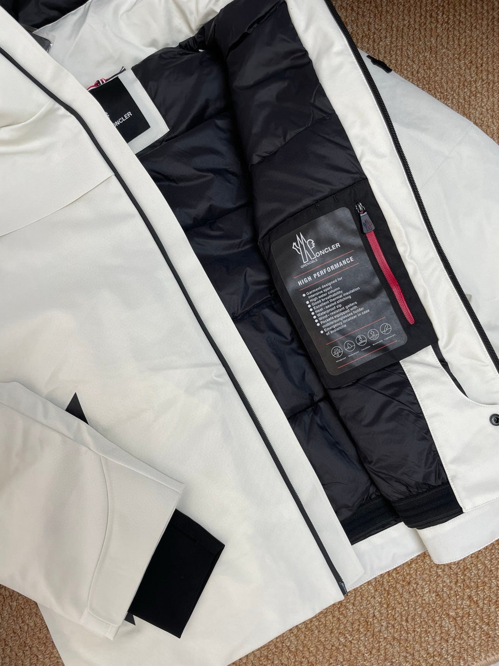 MNC Windbreaker