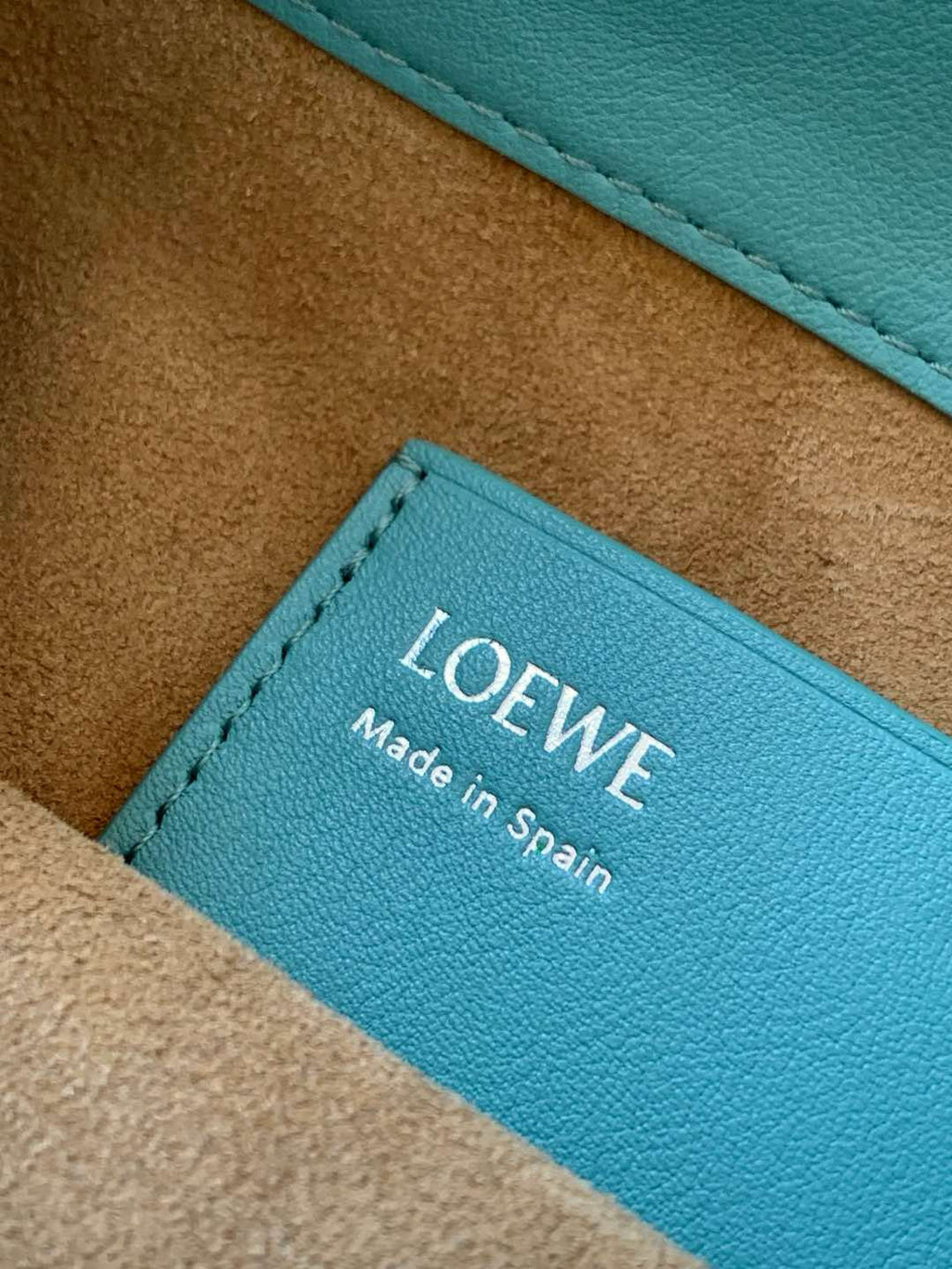 LW Pebble Leather