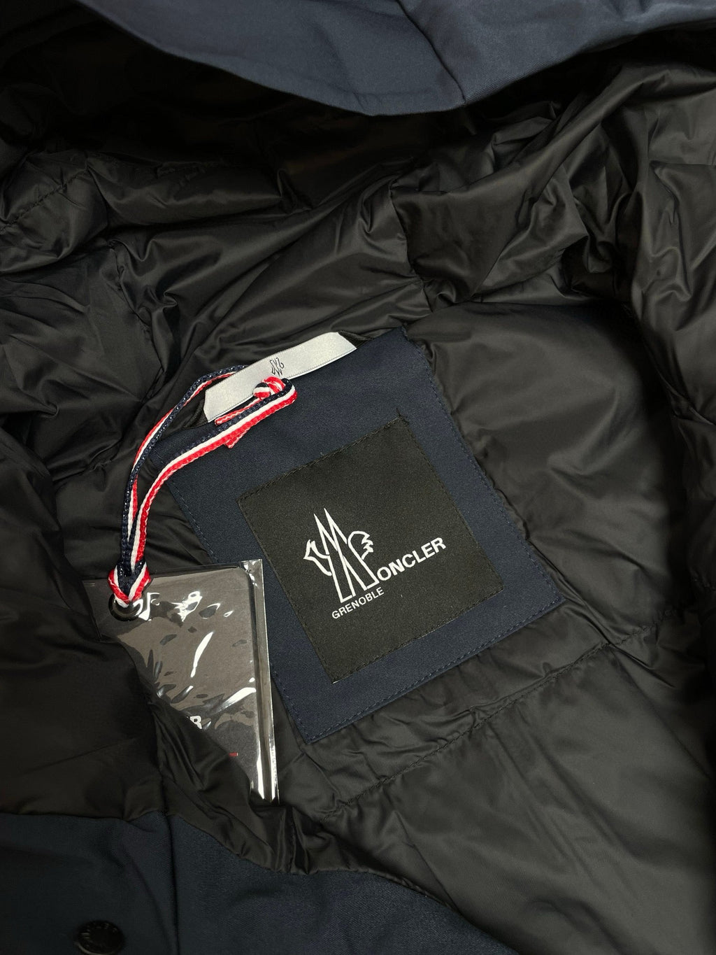 MNC Windbreaker