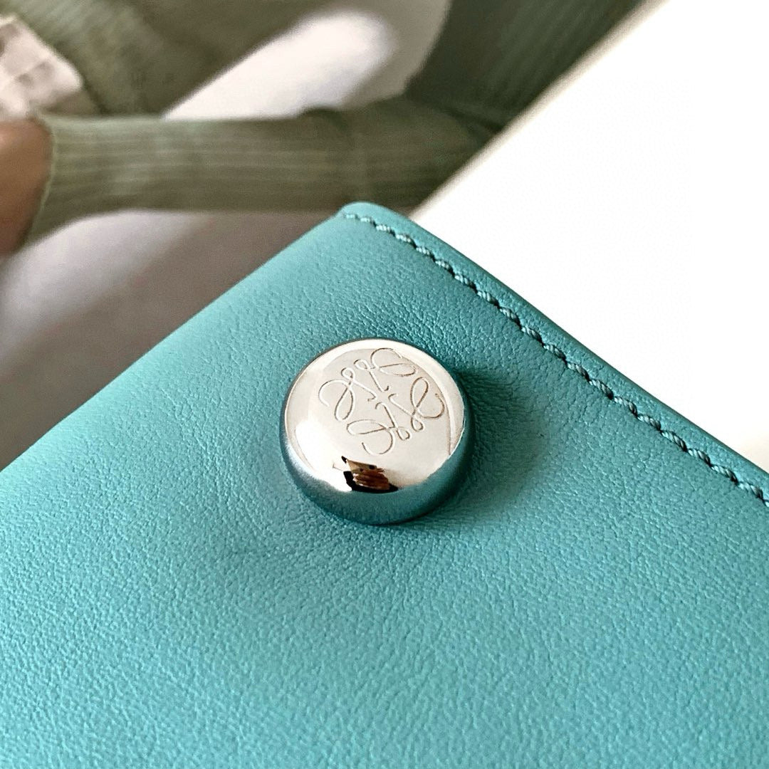 LW Pebble Leather