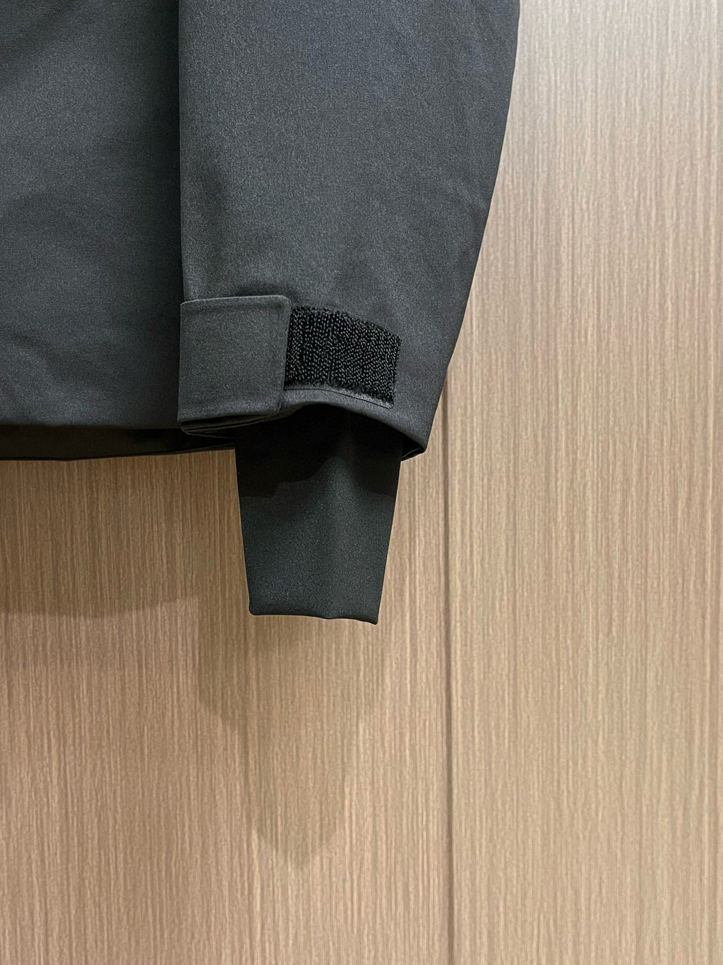 MNC Windbreaker
