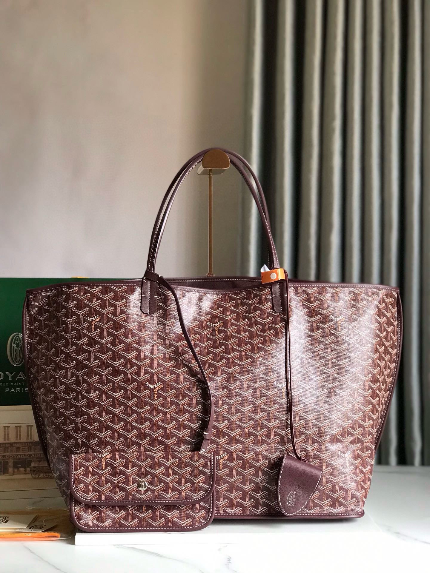 GYD Reversible Anjou