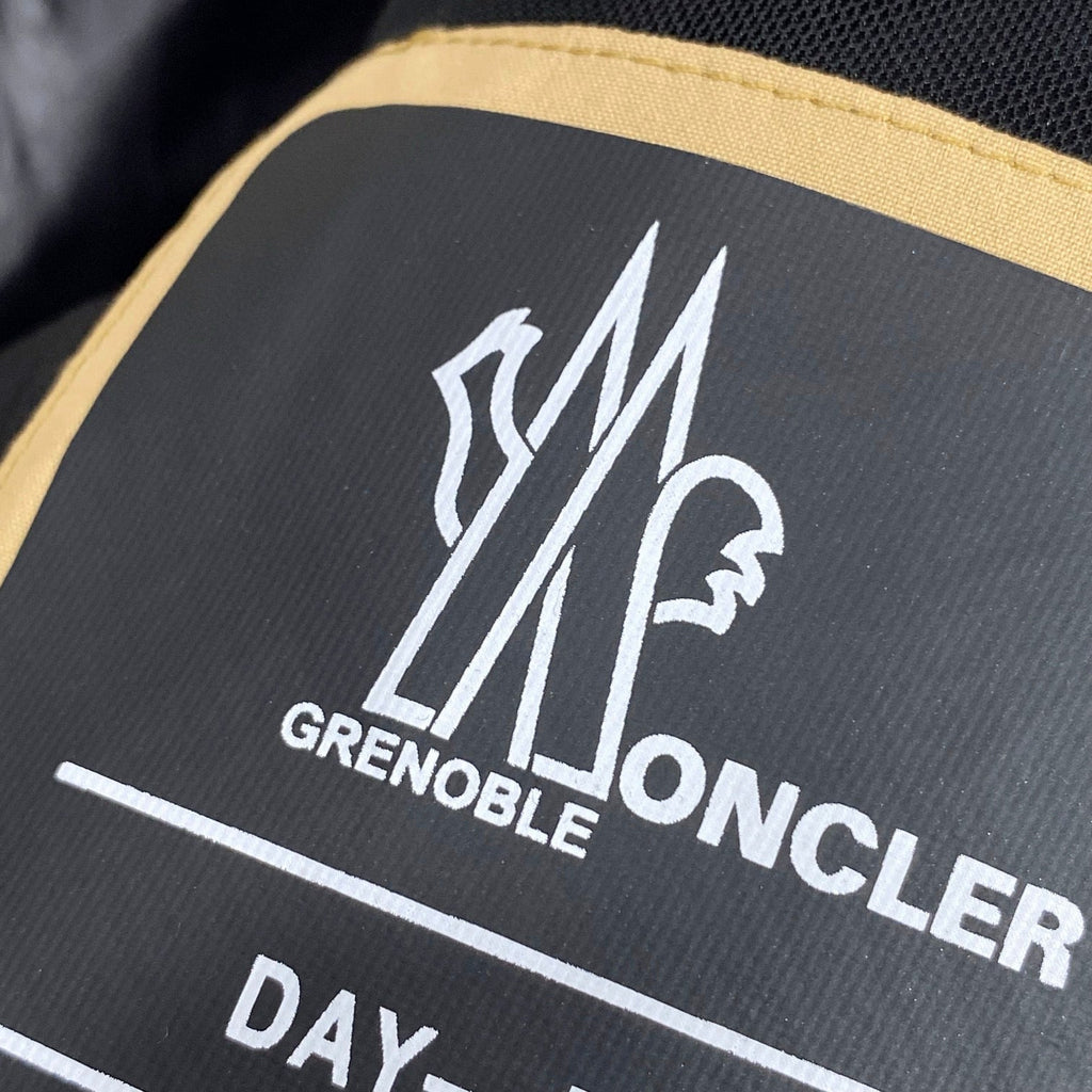 MNC Windbreaker