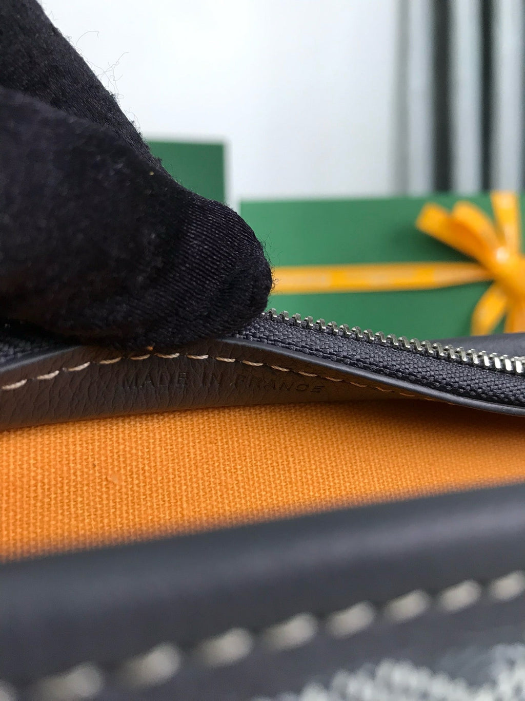 GYD Jouvence Toiletry Bag