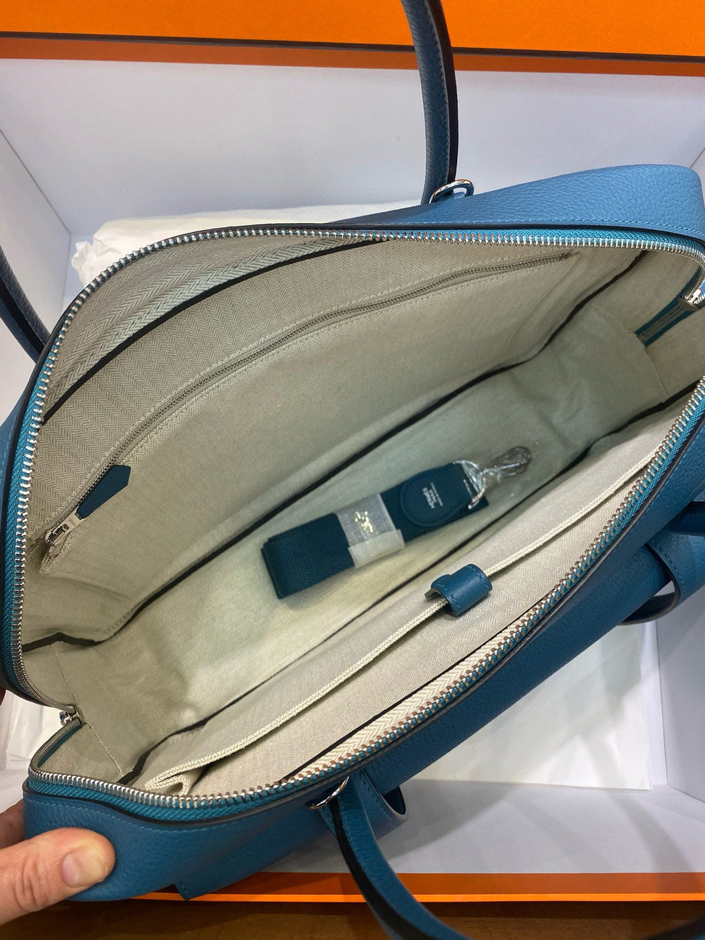 HMS Briefcase