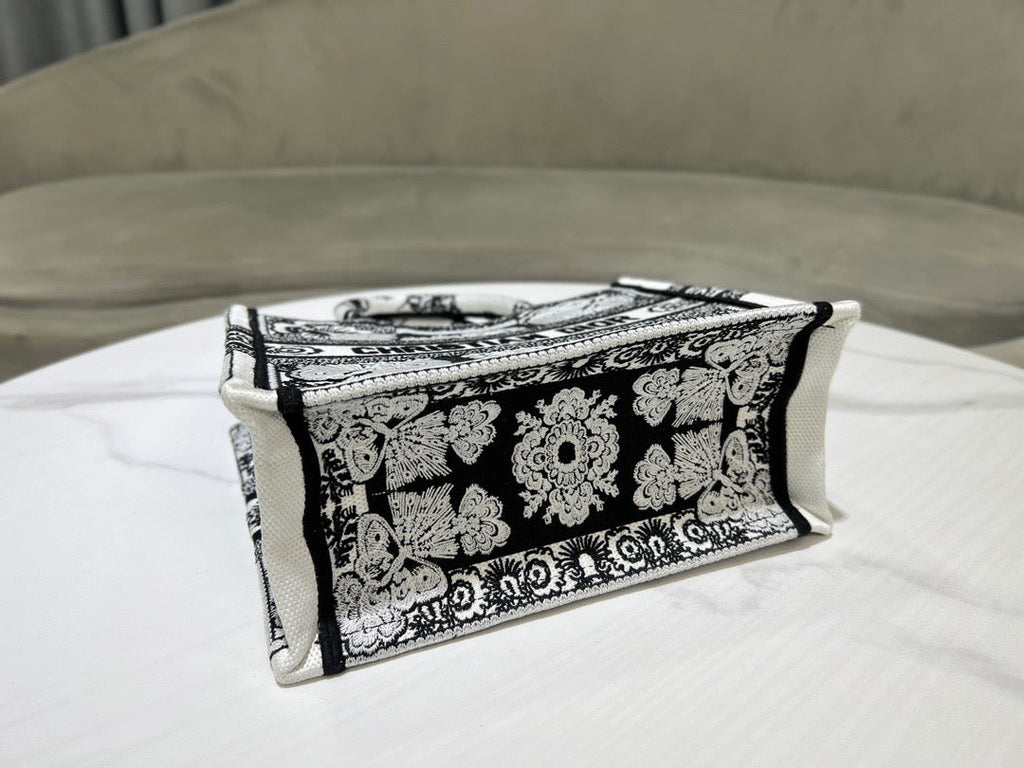 CD Book Tote