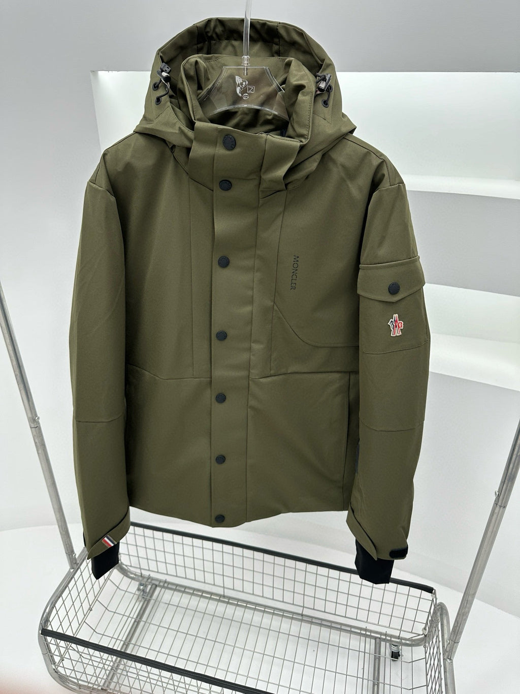 MNC Windbreaker