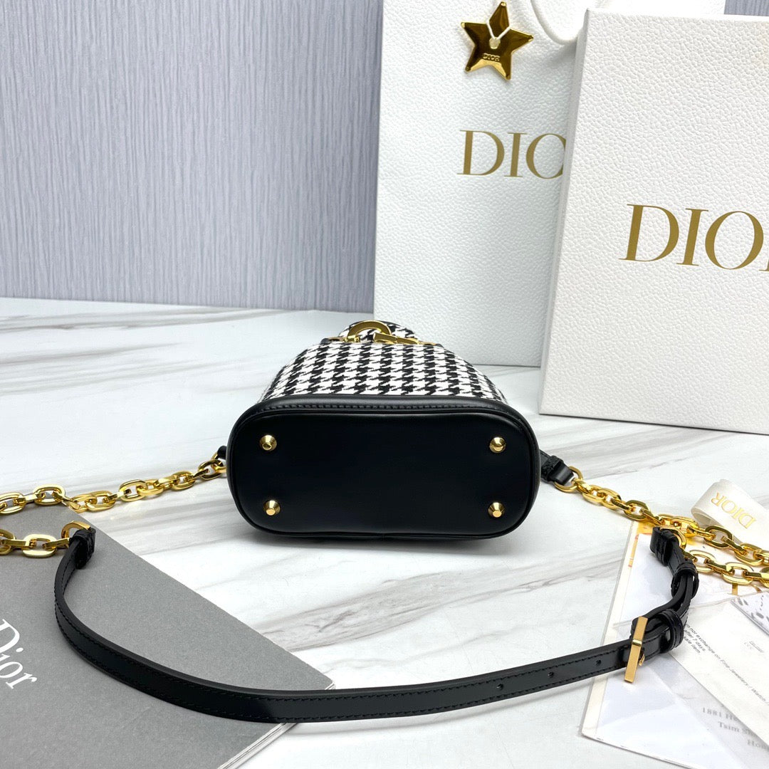 CD C’est Handbag