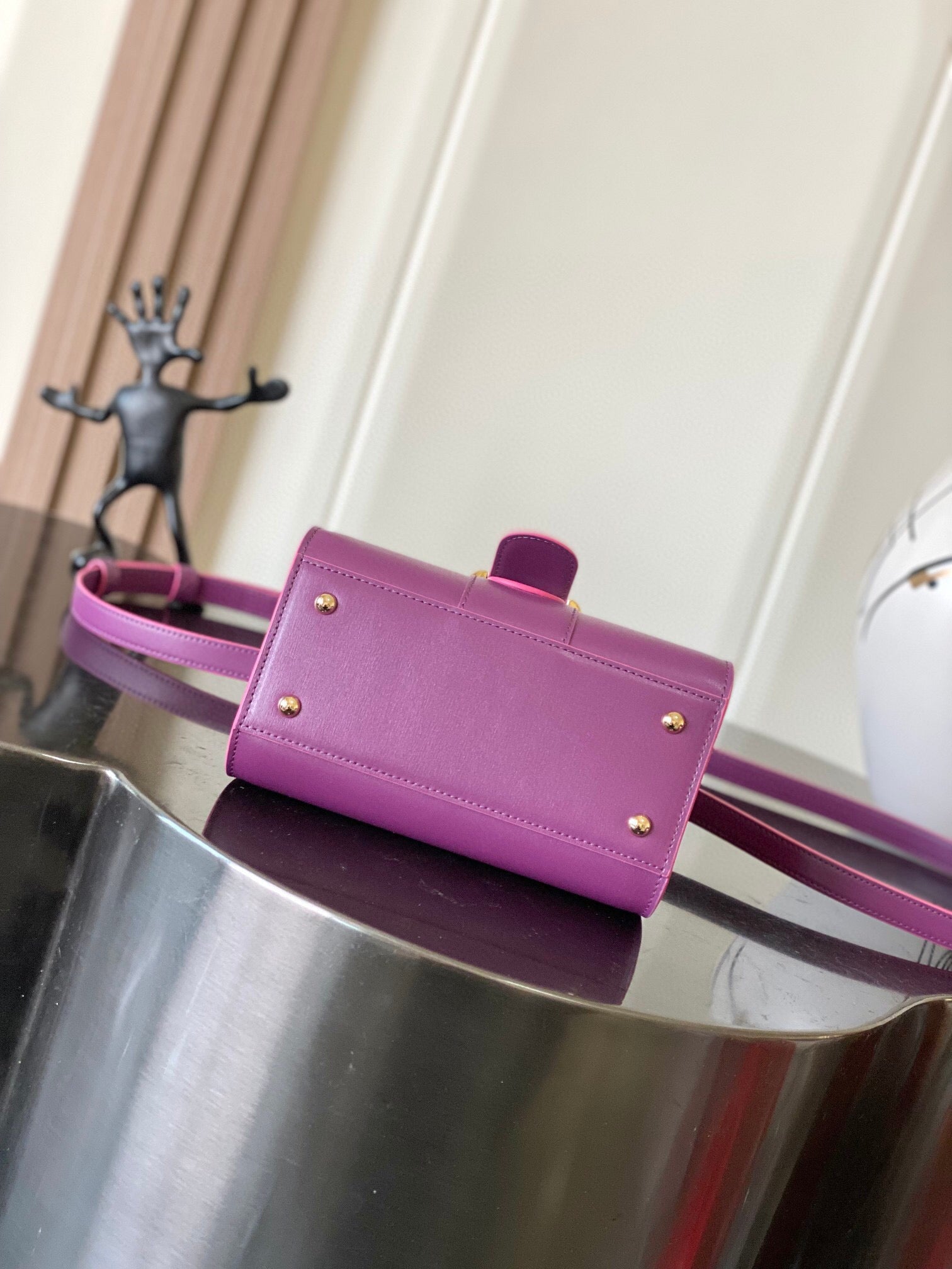 DLV Sling Bag