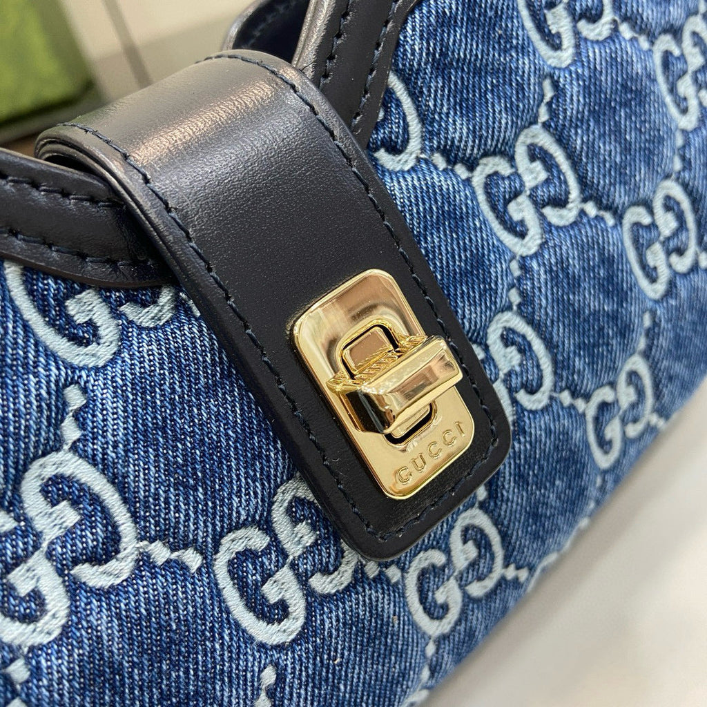 GC Shoulder Bag