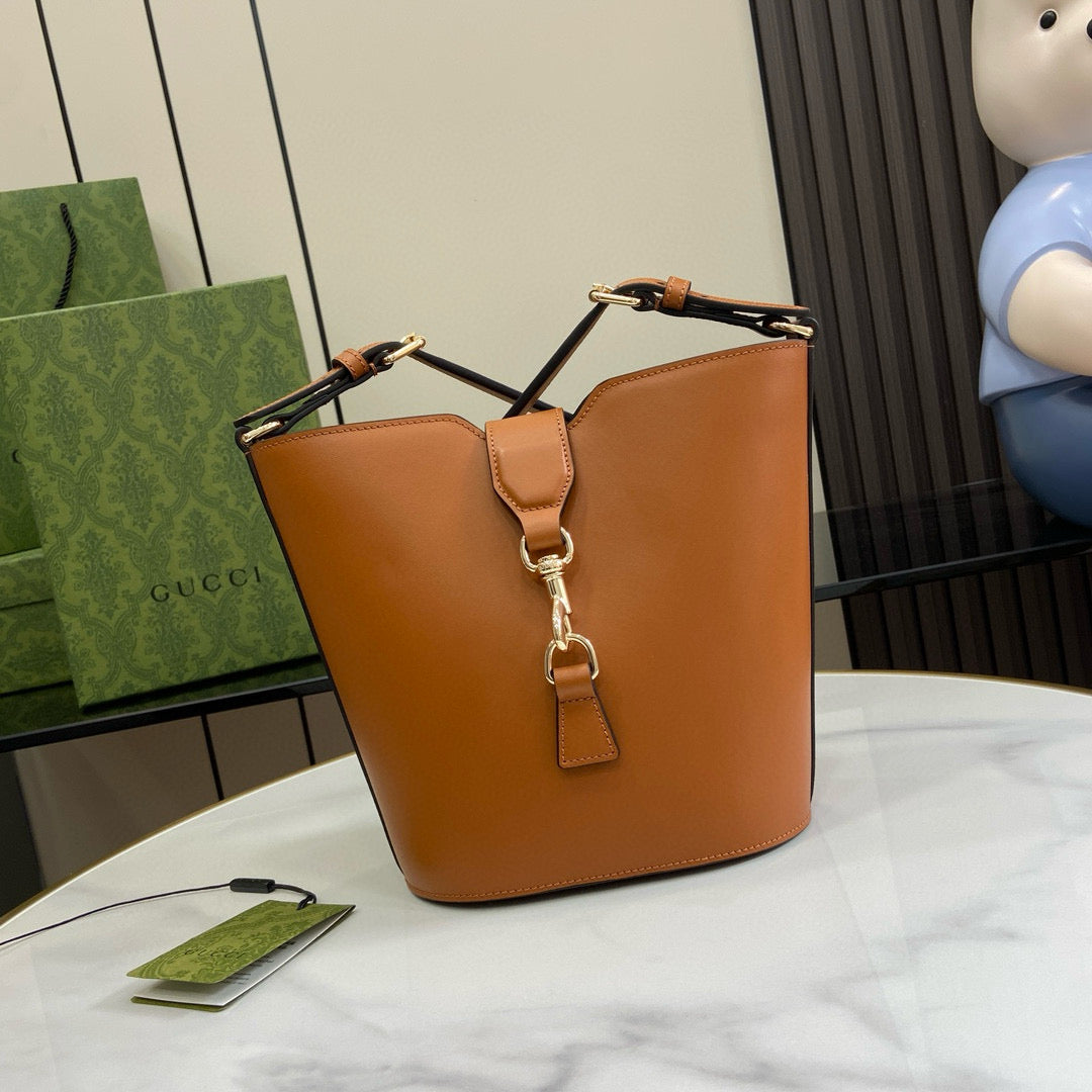 GC Shoulder Bag