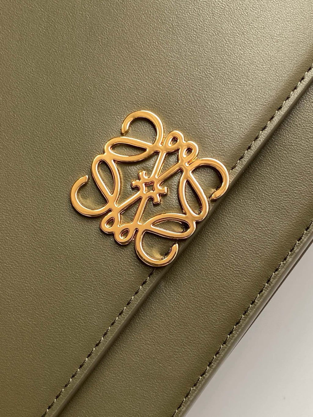 LW Goya Leather