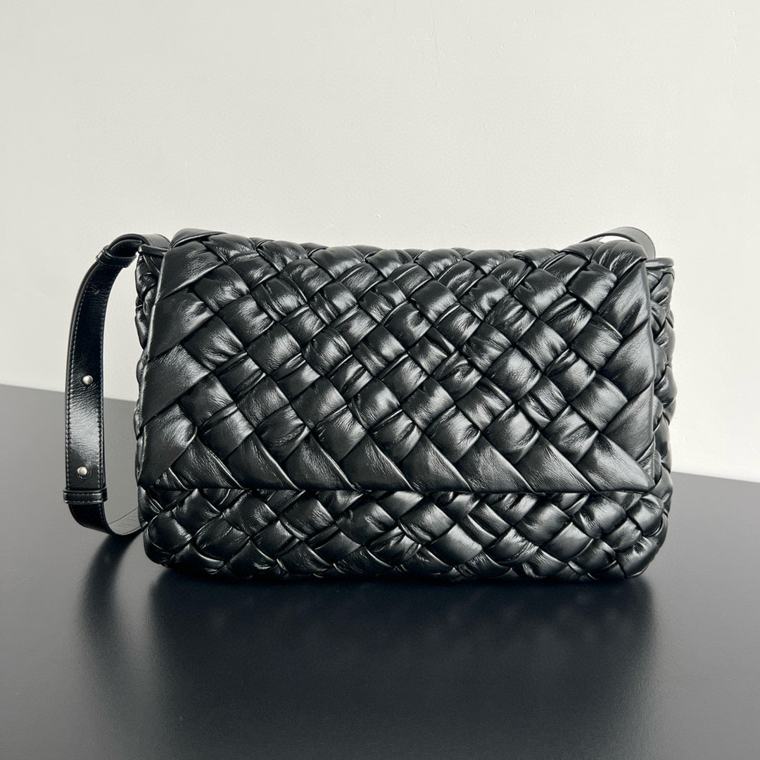 BTV Rumple Messenger Bag