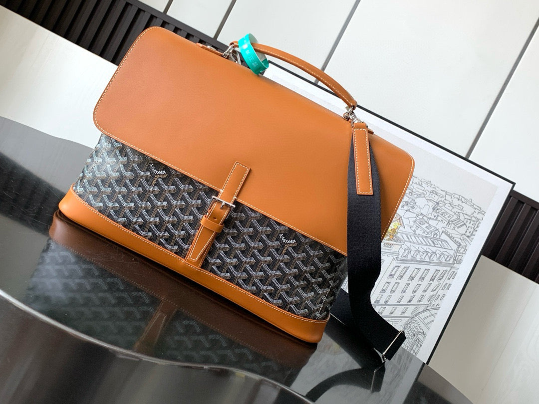 GYD Messenger Bag