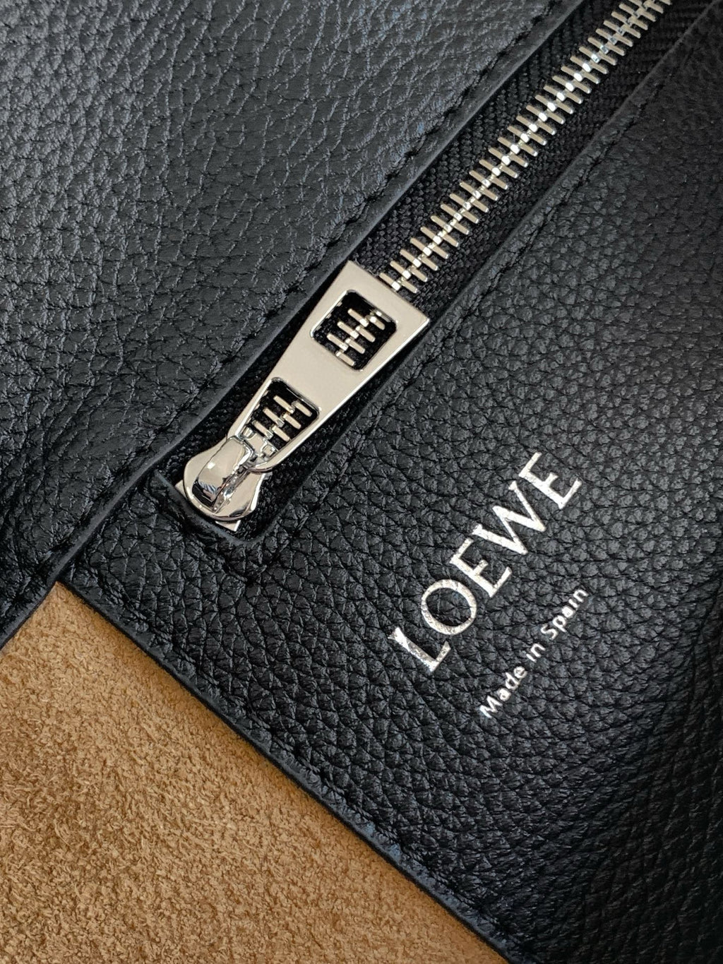 LW Pebble Leather