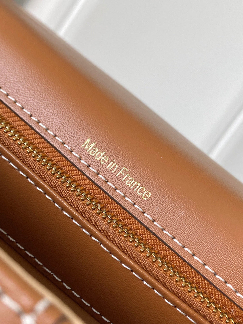 DLV Sling Bag