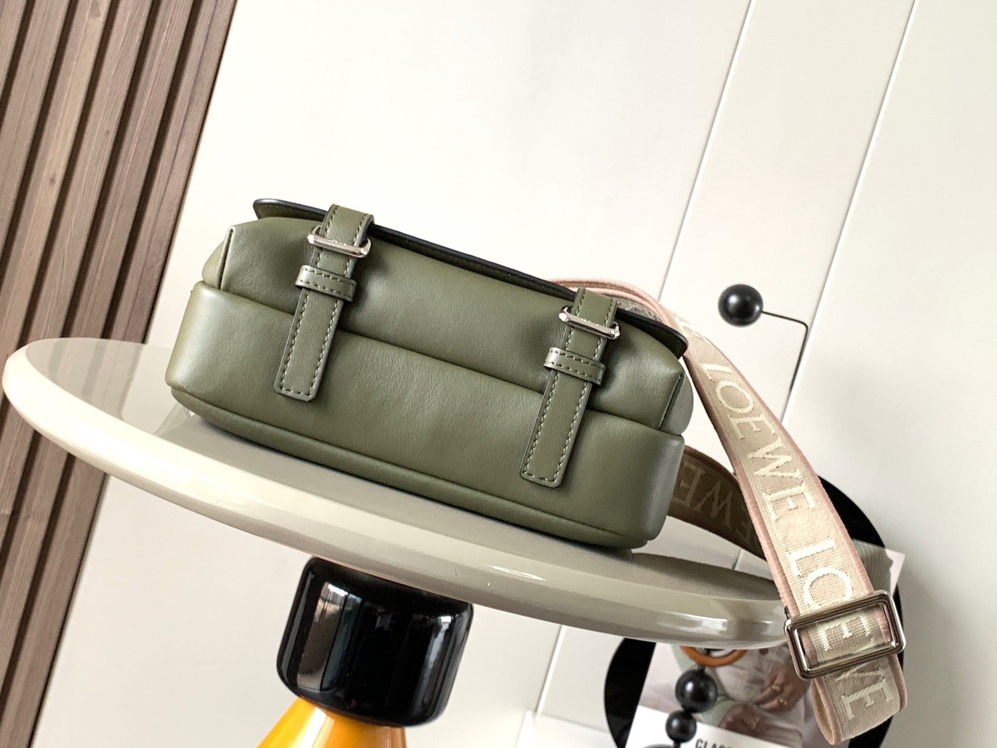 LW Messenger Bag